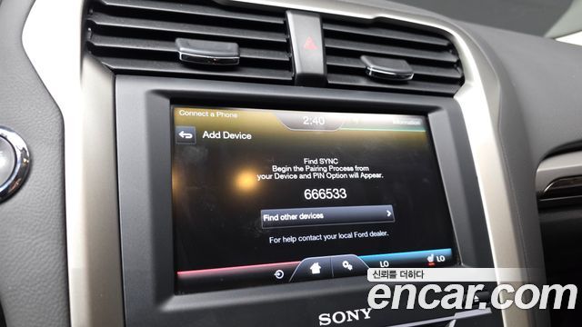 Ford Fusion 2014 — photo 17