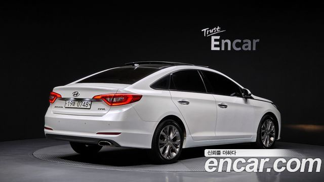 Hyundai Sonata 2017 — photo 2