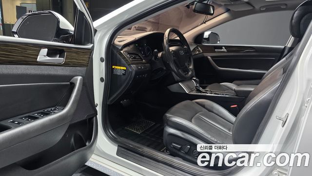 Hyundai Sonata 2017 — photo 13