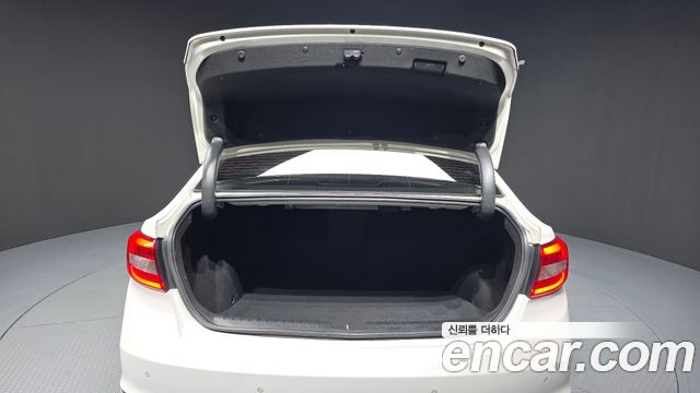 Hyundai Sonata 2017 — photo 26