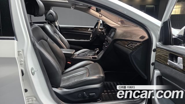 Hyundai Sonata 2017 — photo 16