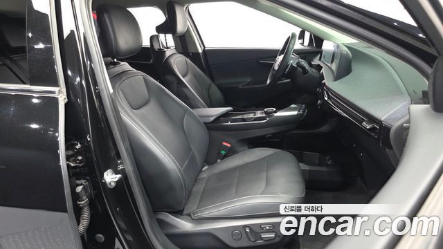 Kia EV6 2022 — photo 17