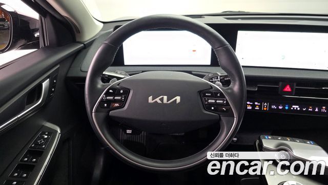 Kia EV6 2022 — photo 19