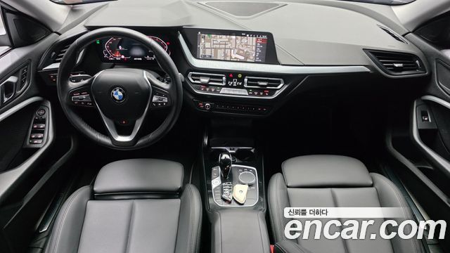 BMW 2-Series 2023 — photo 10