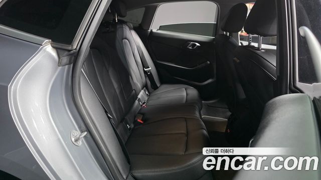 BMW 2-Series 2023 — photo 18
