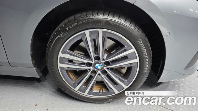 BMW 2-Series 2023 — photo 7