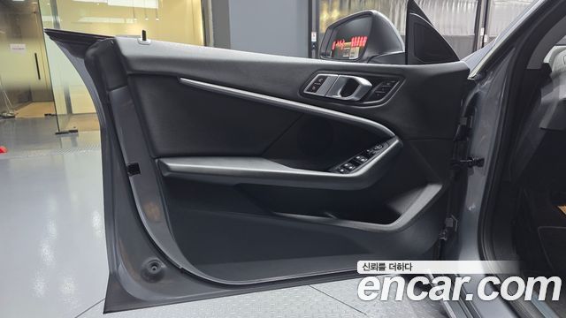 BMW 2-Series 2023 — photo 14