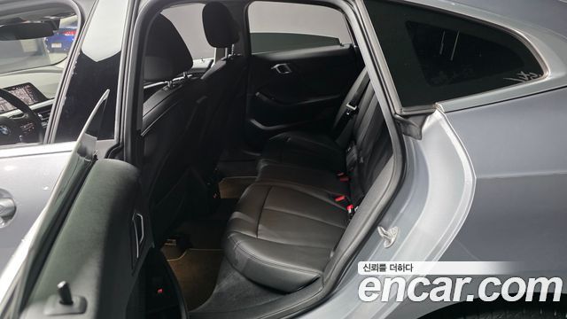 BMW 2-Series 2023 — photo 16