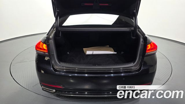 Genesis G80 2018 — photo 20