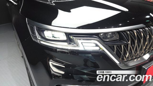 Kia Canival 2023 — photo 8