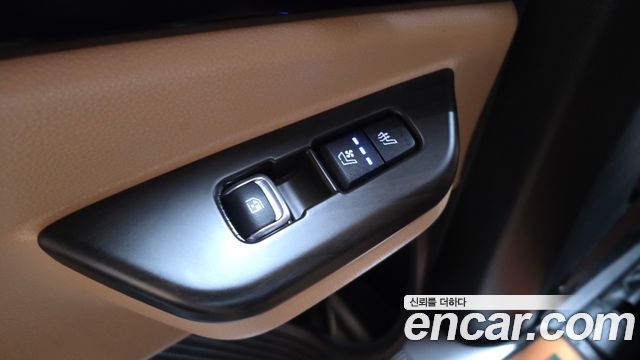 Kia Canival 2023 — photo 28