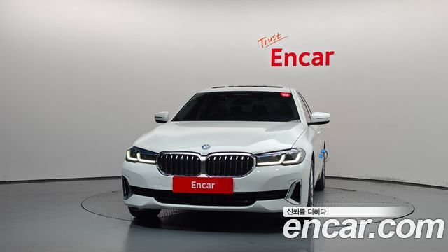 BMW 5-Series 2022 — photo 3