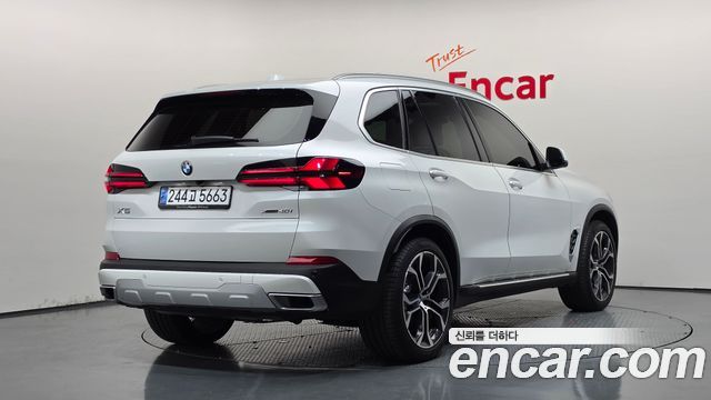 BMW X5 2025 — photo 2