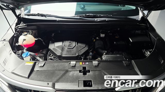 Kia Canival 2023 — photo 6