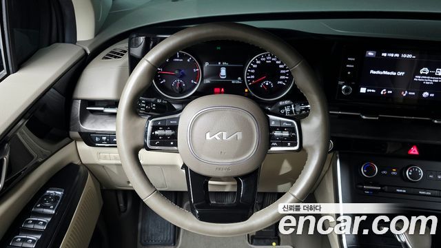 Kia Canival 2023 — photo 15
