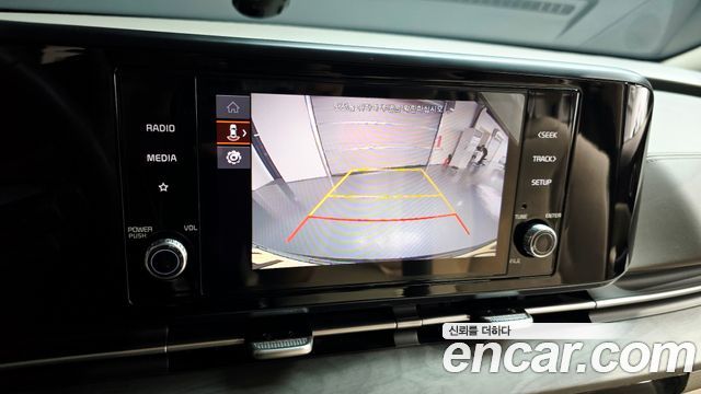 Kia Canival 2023 — photo 16