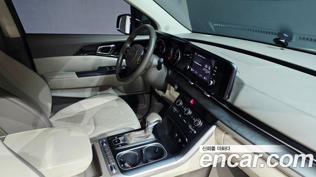 Kia Canival 2023 — photo 20