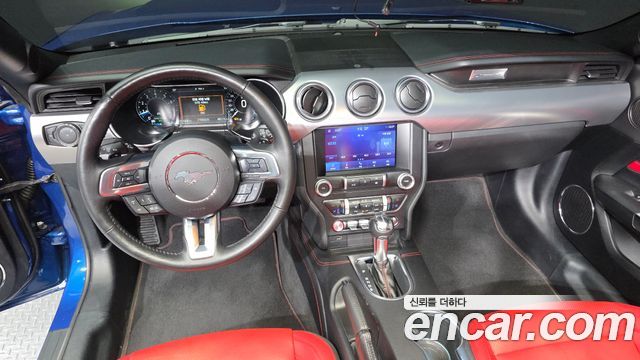 Ford Mustang 2023 — photo 7