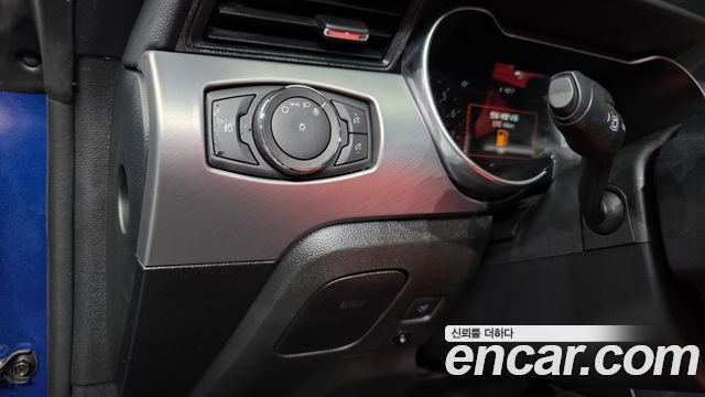 Ford Mustang 2023 — photo 14
