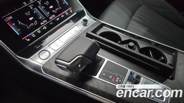 Audi A6 2020 — photo 9