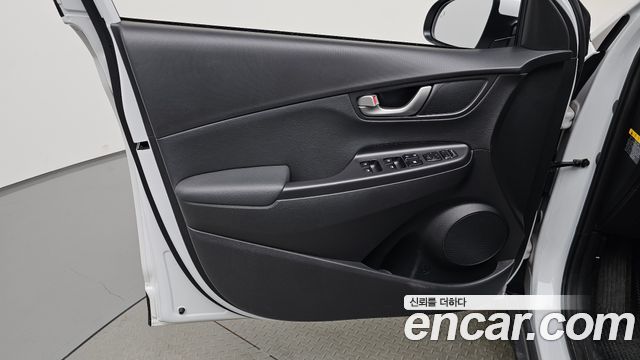 Hyundai Kona 2018 — photo 14