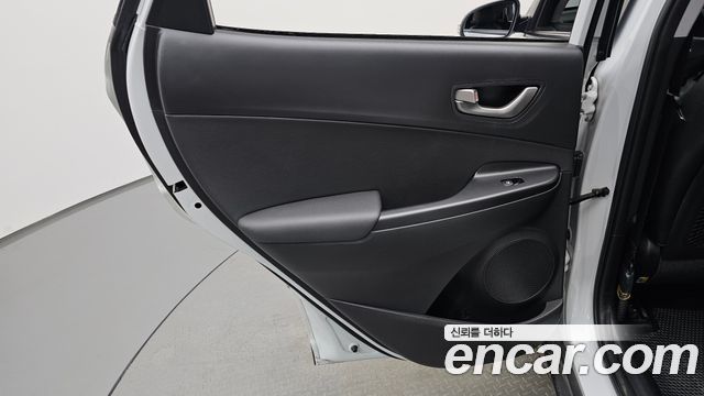 Hyundai Kona 2018 — photo 15