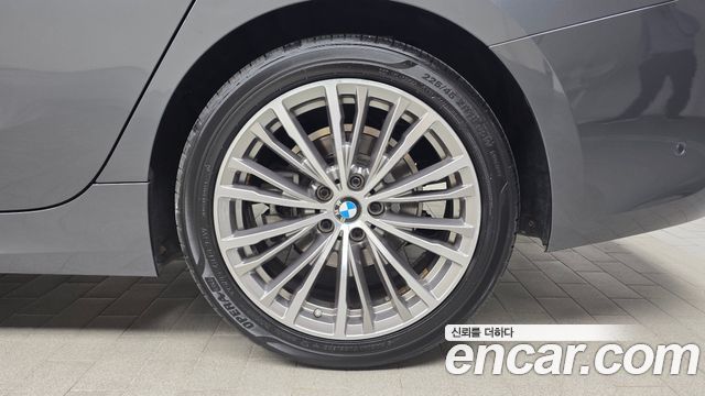 BMW 3-Series 2022 — photo 7