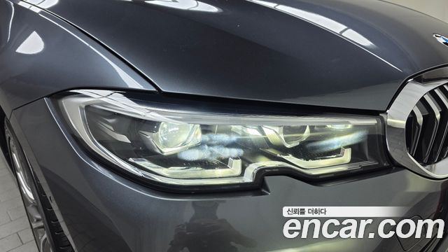 BMW 3-Series 2022 — photo 8