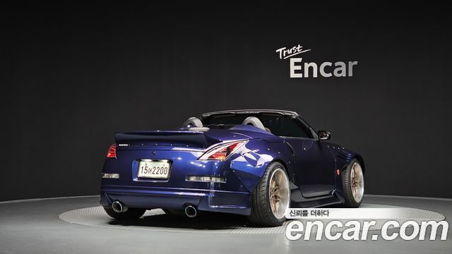 Nissan 350Z 2004 — photo 2