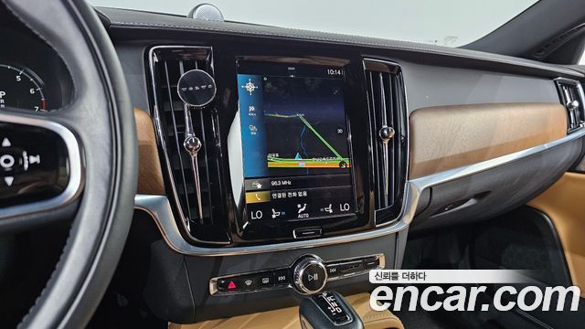 Volvo S90 2020 — photo 19