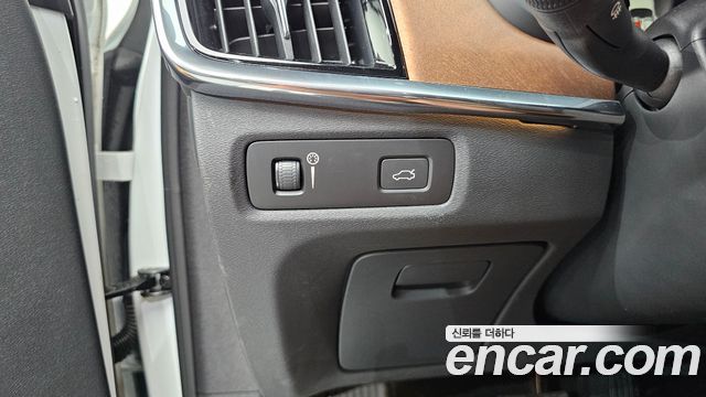 Volvo S90 2020 — photo 28