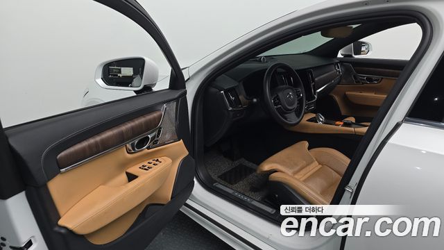 Volvo S90 2023 — photo 13