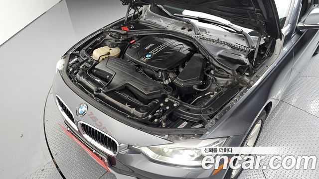 BMW 3-Series 2013 — photo 6