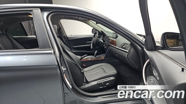 BMW 3-Series 2013 — photo 11