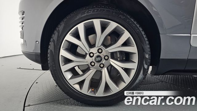 Land Rover Range Rover 2020 — photo 5