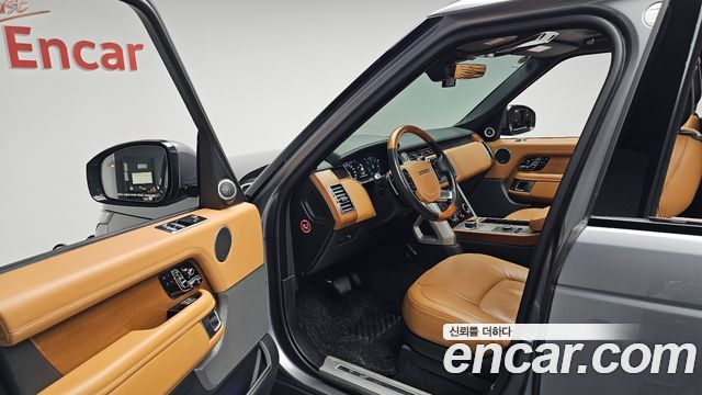 Land Rover Range Rover 2020 — photo 13