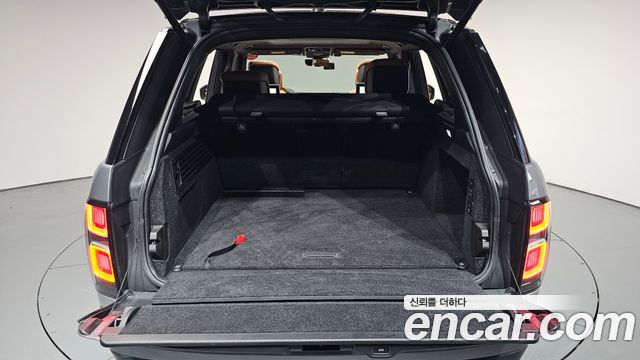 Land Rover Range Rover 2020 — photo 26