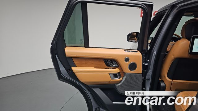 Land Rover Range Rover 2020 — photo 15