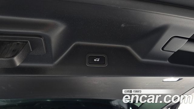 Land Rover Range Rover 2020 — photo 27