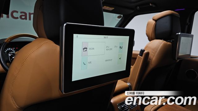 Land Rover Range Rover 2020 — photo 29