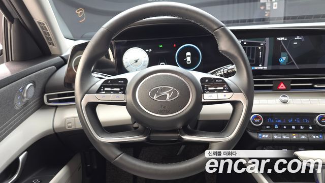 Hyundai AVANTE 2022 — photo 20