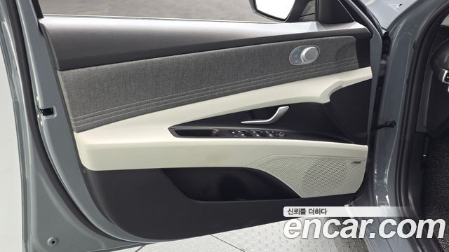 Hyundai AVANTE 2022 — photo 14