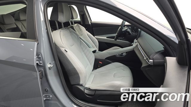 Hyundai AVANTE 2022 — photo 16