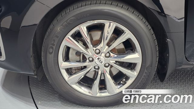 Kia Canival 2019 — photo 5