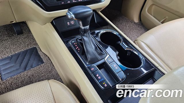 Kia Canival 2019 — photo 12