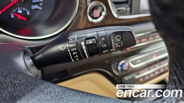 Kia Canival 2019 — photo 25