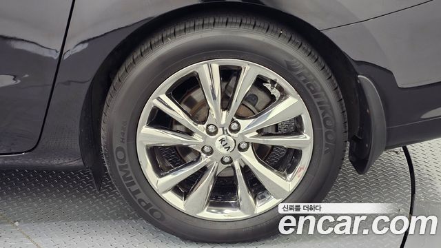 Kia Canival 2019 — photo 7