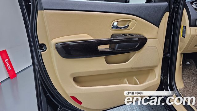 Kia Canival 2019 — photo 14
