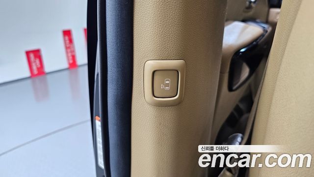 Kia Canival 2019 — photo 28