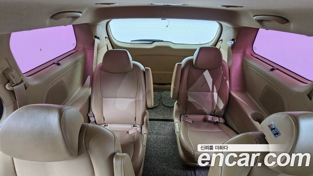 Kia Canival 2019 — photo 30